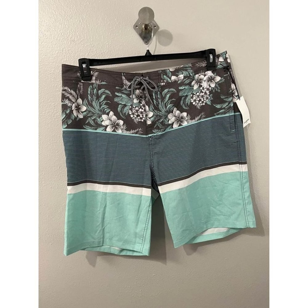 Good fellow swim shorts Board Shorts mint green and gray size 40 NWT